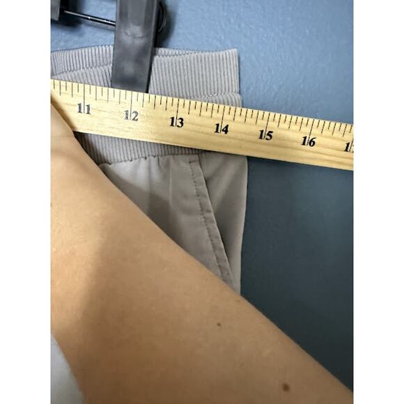 90 Degrees Cargo Joggers Women's Size Medium Lightweight Grey Easy On Cozy - Picture 9 of 11